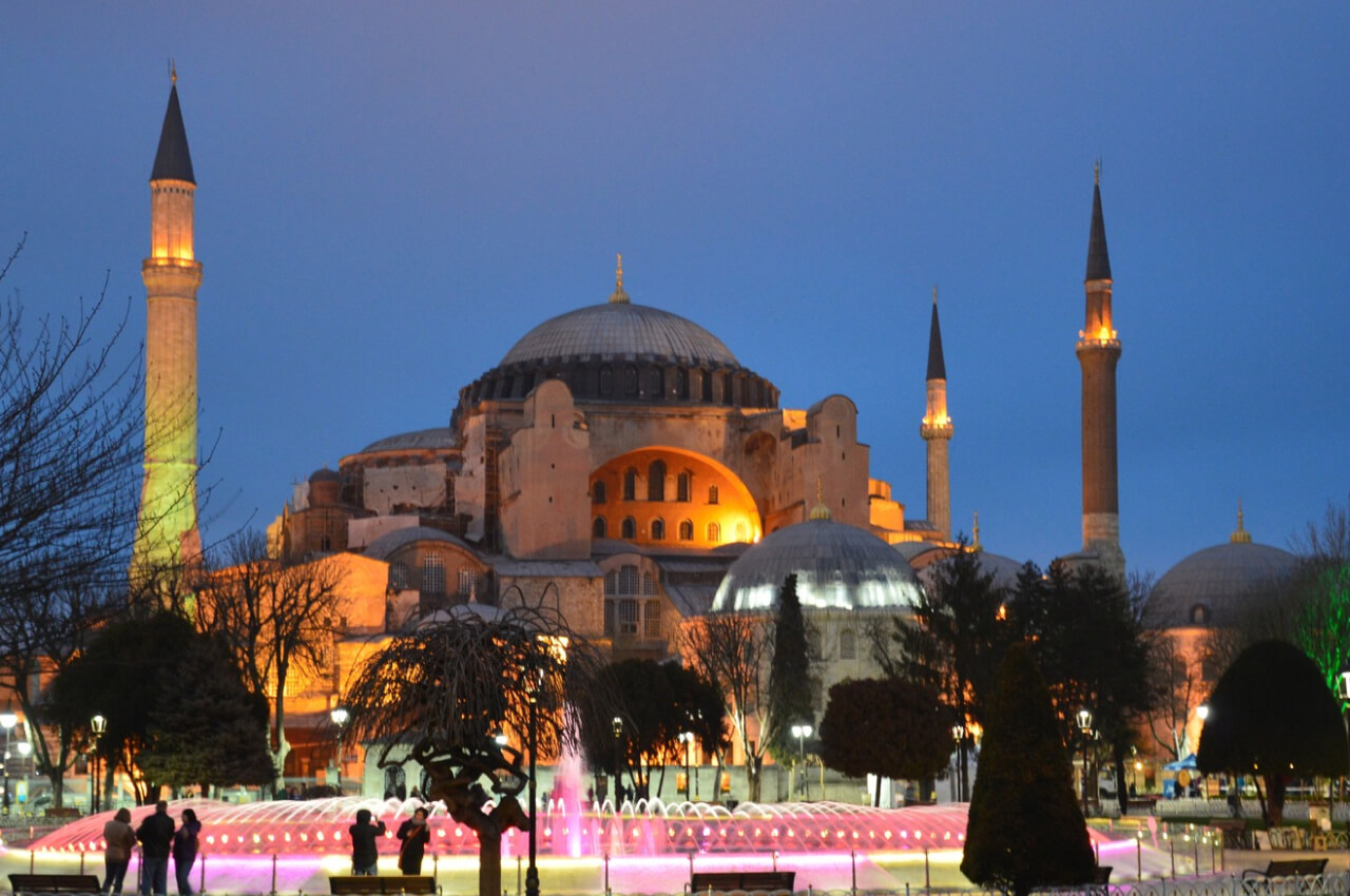 Turkey urges citizens to leave Lebanon due to security risks